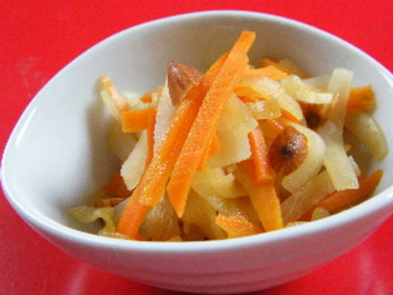 にんじんと大根の炒め物