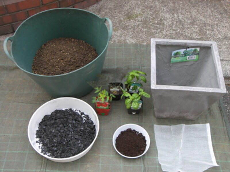 オーガニックなベランダ菜園のための材料