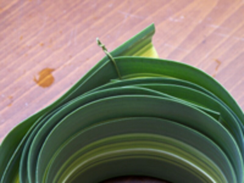 葉の端を留める