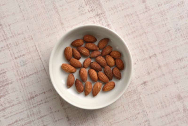 スナック菓子の代わりにアーモンドはいかが?