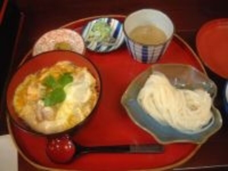 稲庭うどんとカツ丼のセット