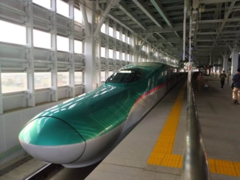 東北新幹線「はやぶさ」