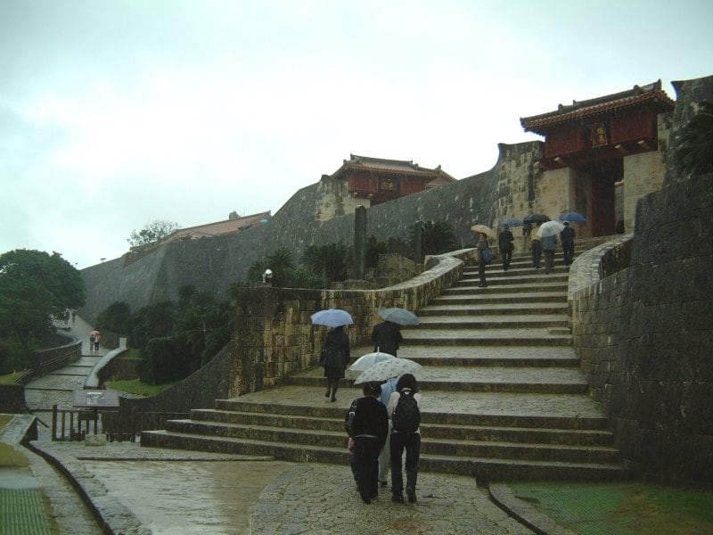 首里城(4)/瑞泉門から漏刻門へ