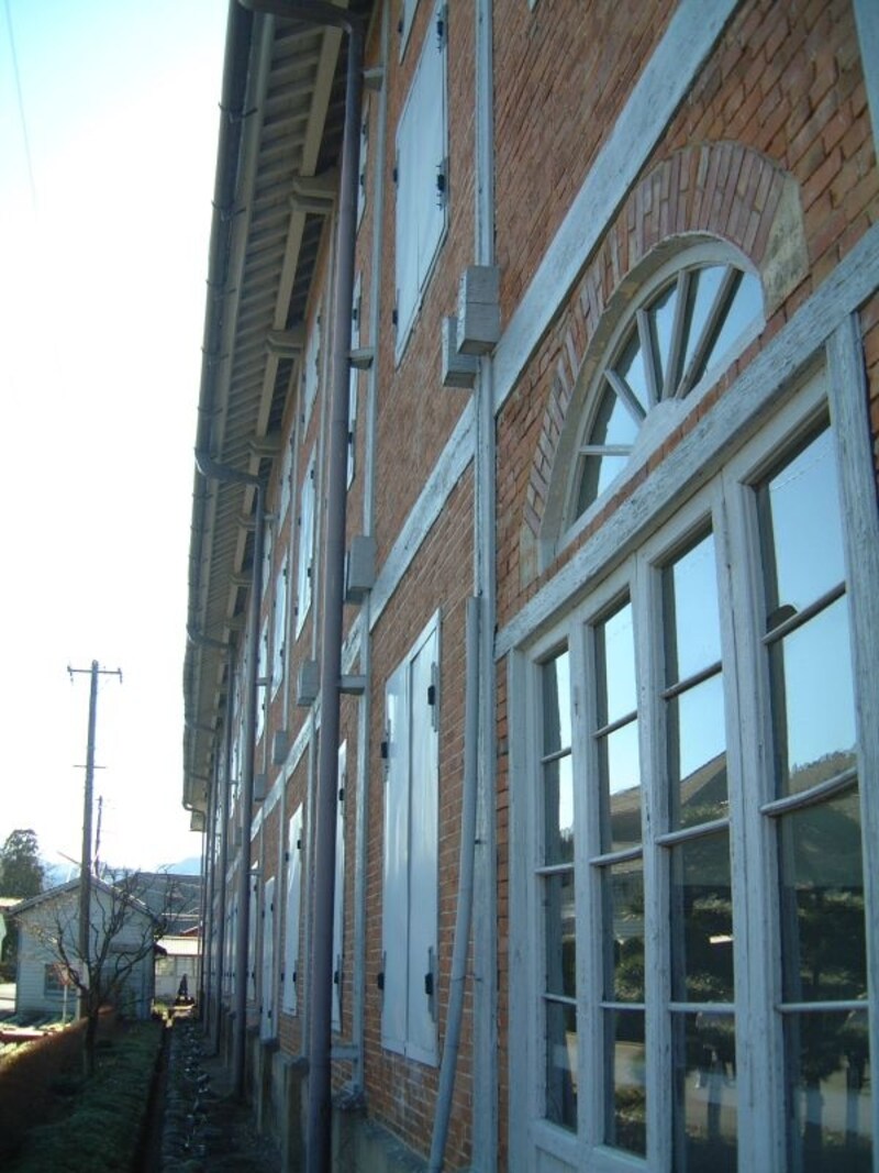 富岡製糸場(4)/東繭倉庫のサイドビュー