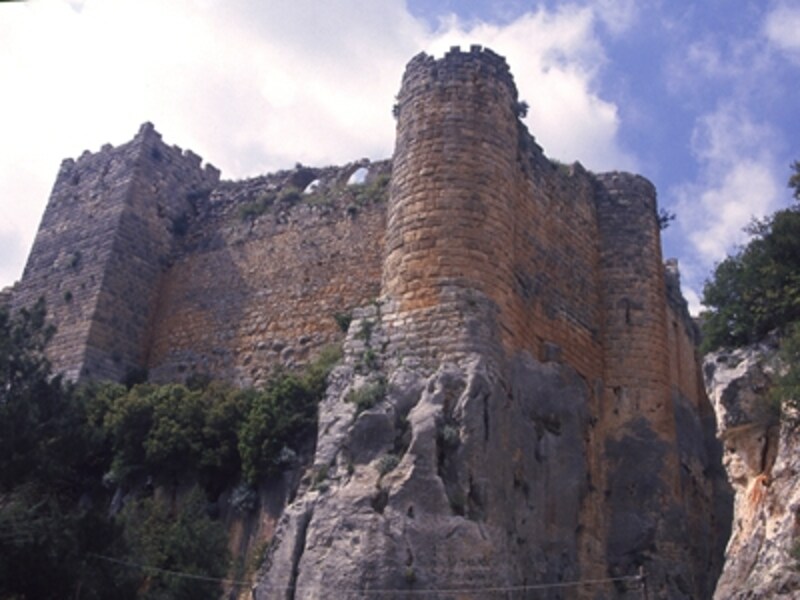 カラット・サラディンの城壁