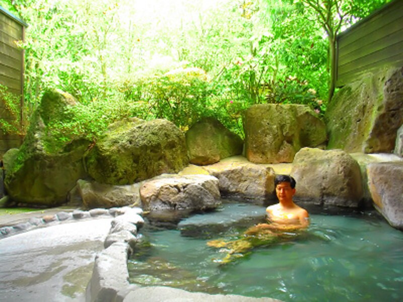 由布院 草庵秋桜 露天風呂