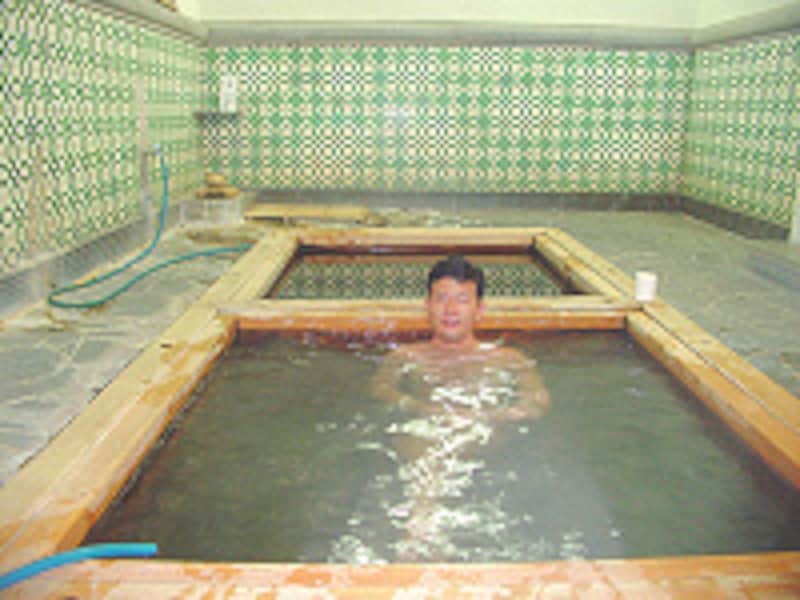 足元湧出温泉の楽泉の湯