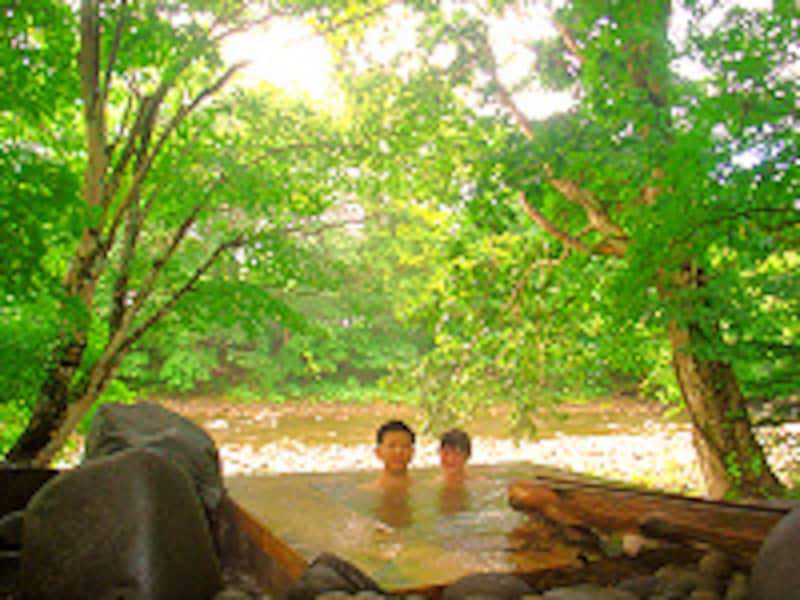 銀婚湯トチニの湯露天