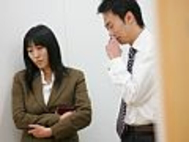 彼ったら前の彼女と会ってたのよ