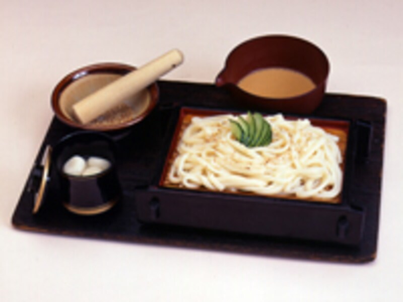 冷やしごまだれうどん