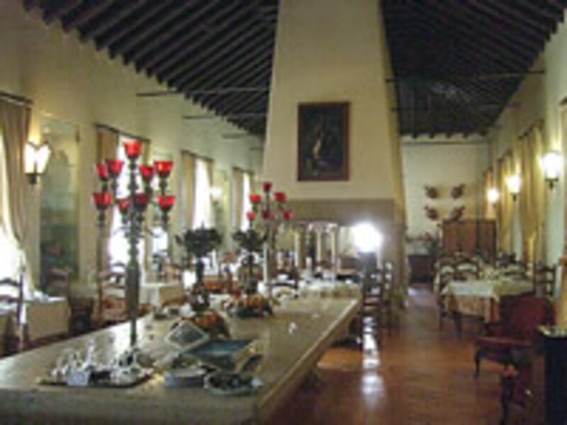 宮殿レストラン