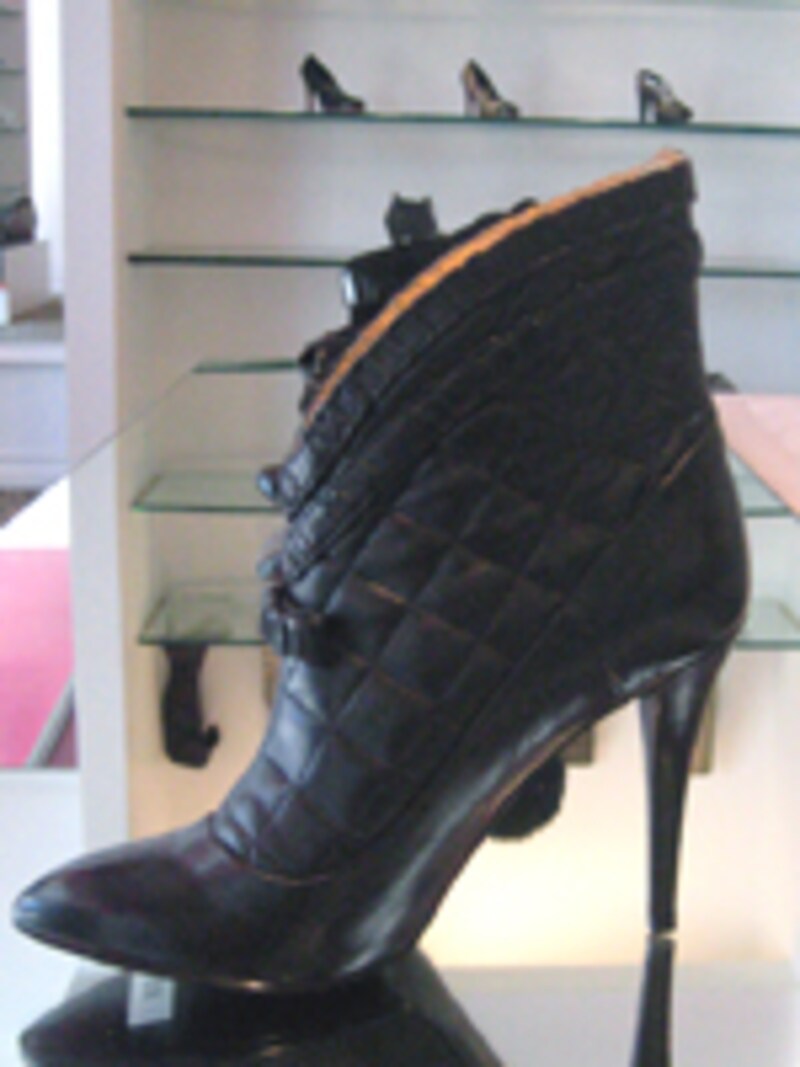 アンクルブーツ