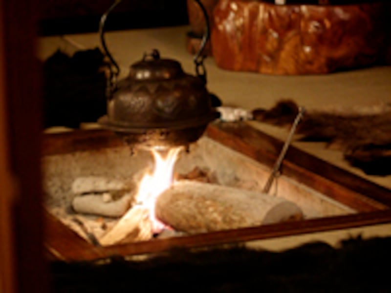 湯元長座 食事処