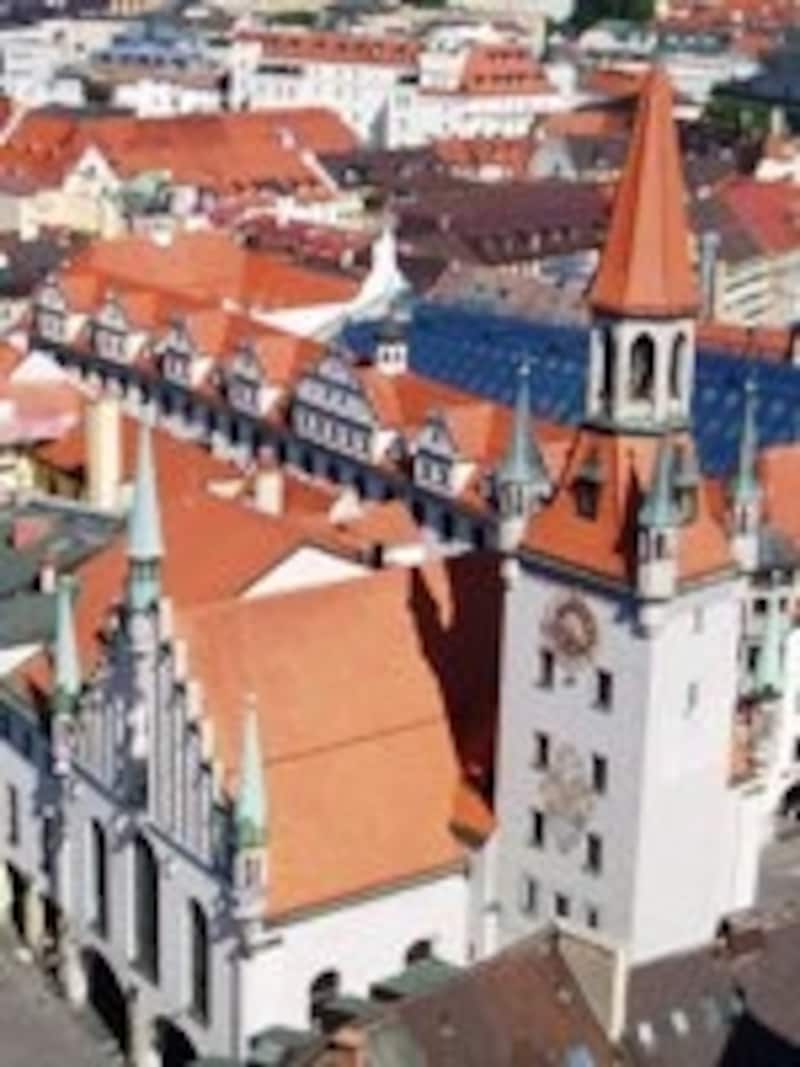 メルヘンの建物のような旧市庁舎