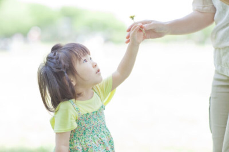 「ママどこ行くの?」「家裁よ」「カサイ?」