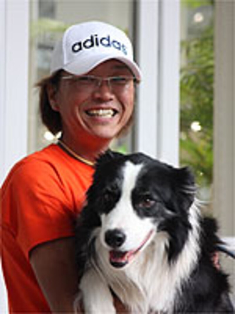 小川吉正さんと、愛犬パット君（ボーダー・コリー、６歳、♂）