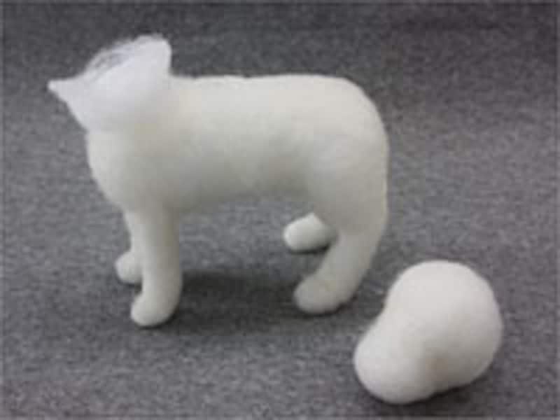 胴体に首の部分を作る