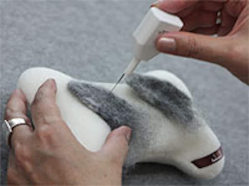 耳の形を整える