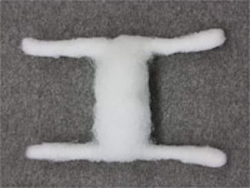 ワイヤーにパンヤを巻いたところ