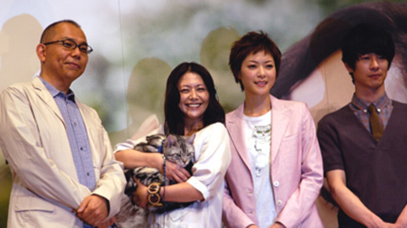 犬童監督、小泉今日子さん(グーグー)、上野樹里さん、加瀬亮さん