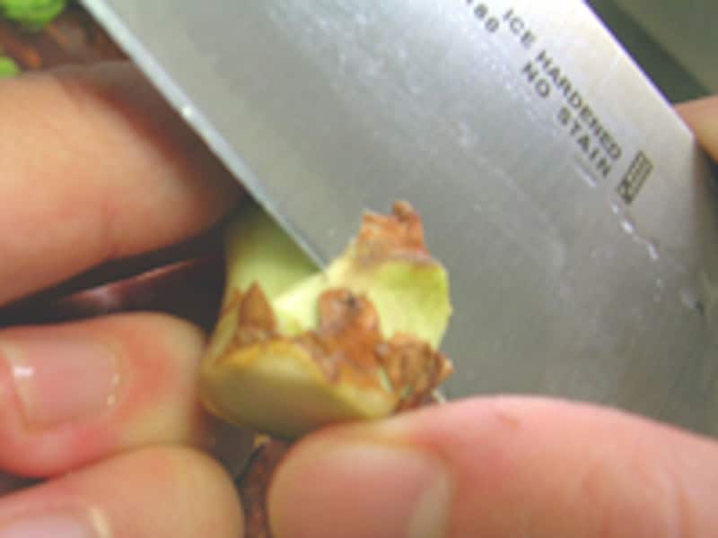 たらの芽の下ごしらえ２