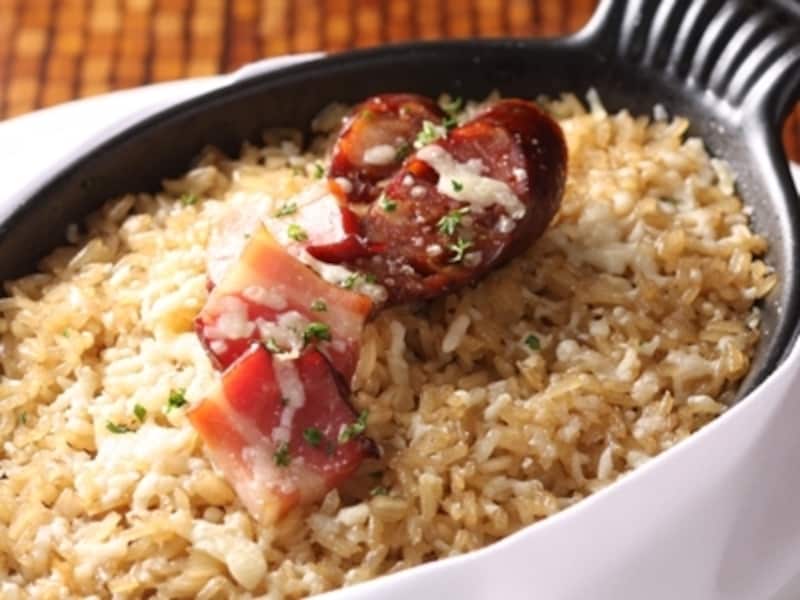 典型的なマカオ料理の１つ「ダックライス」 (c) Miyuki Kume