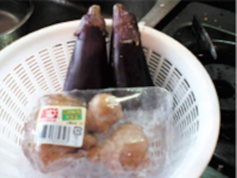 簡単焼きナスの材料