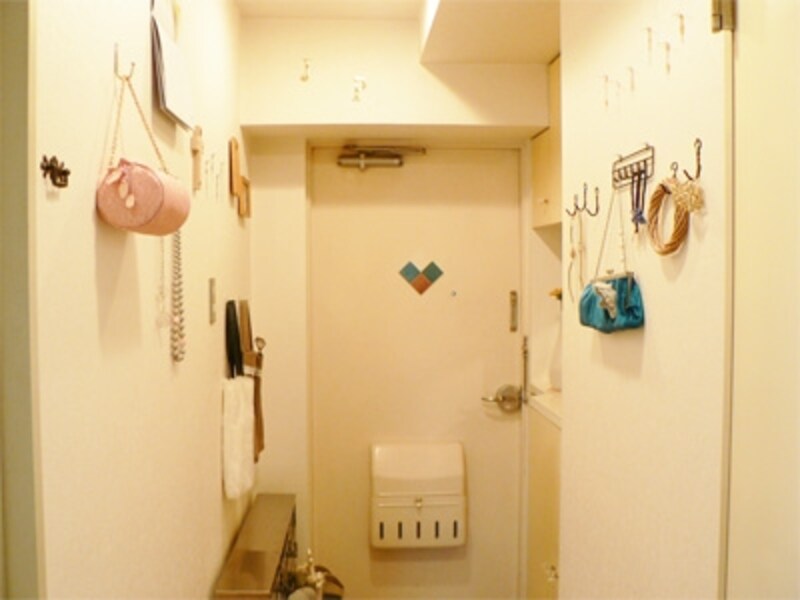 2 4 雑貨を愛するガーリーな部屋を作る 一人暮らし All About