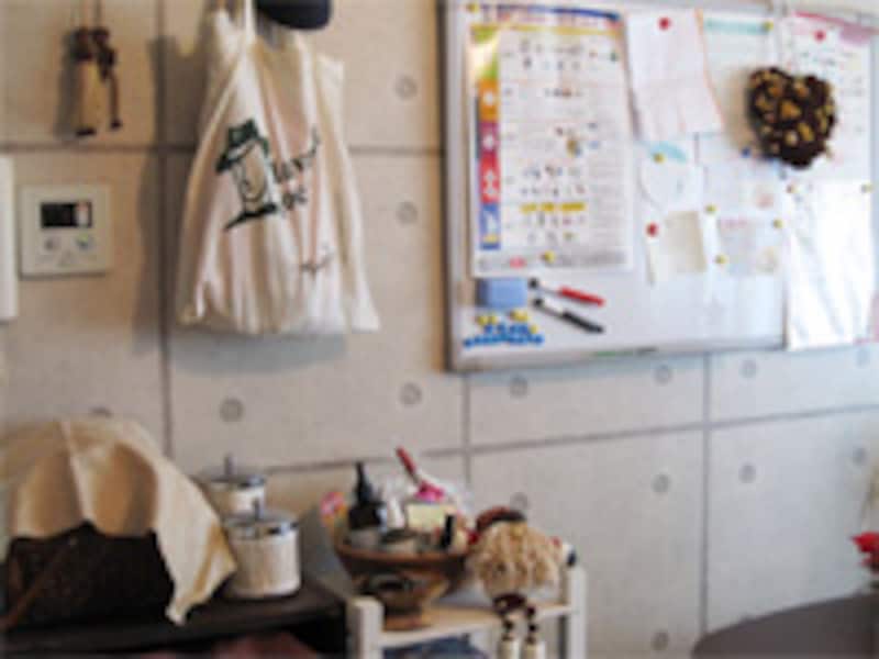 ダイニングキッチンの壁