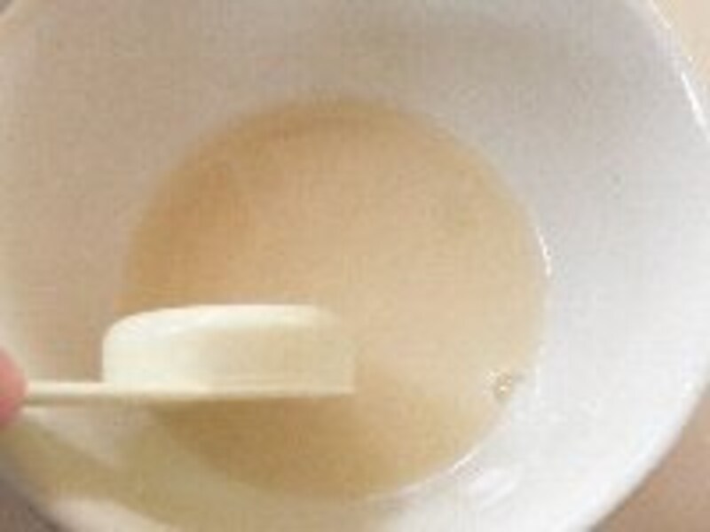 ハチミツ、牛乳、洋酒をチン