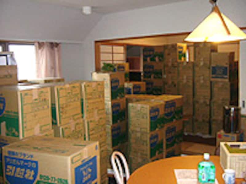 引越し、ダンボール