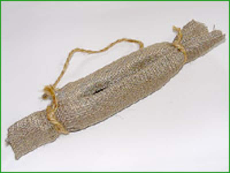 麻布を巻きつけて