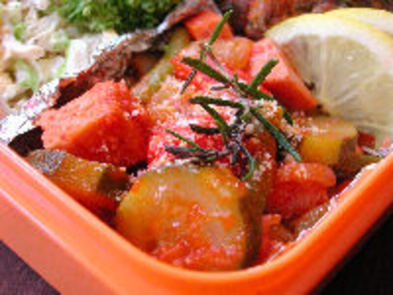 ソーセージと夏野菜のトマト煮