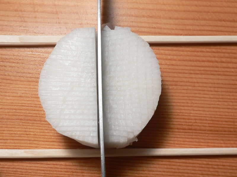 菊花切りの切り方・画像・方法・飾り切り