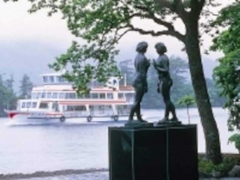 日本を代表する芸術家・高村光太郎作のブロンズ像「乙女の像」