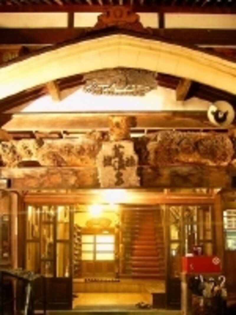 老舗宿の風情あふれる、落ち着いた一軒宿