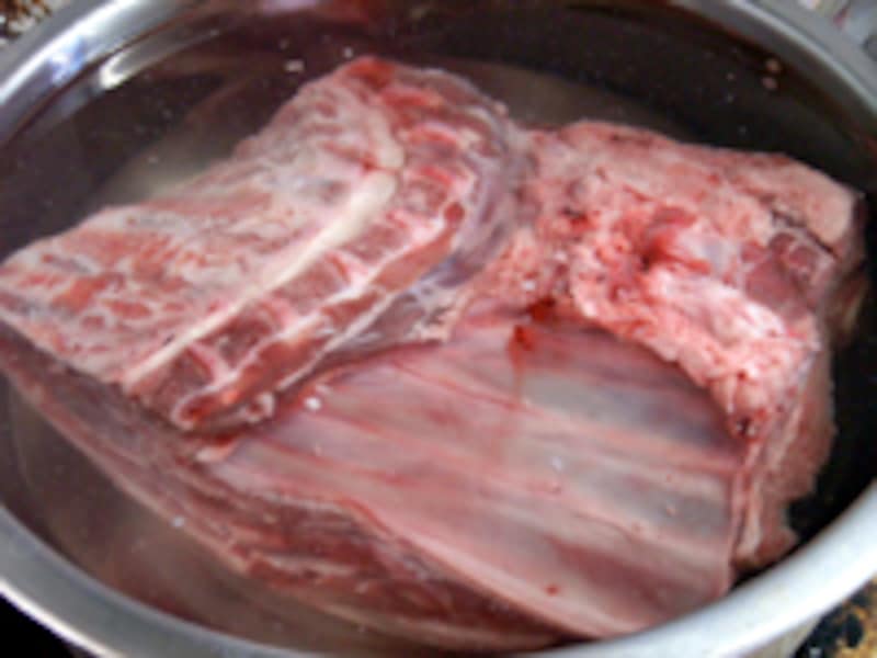 モンゴルの伝統料理チャンサンマハ