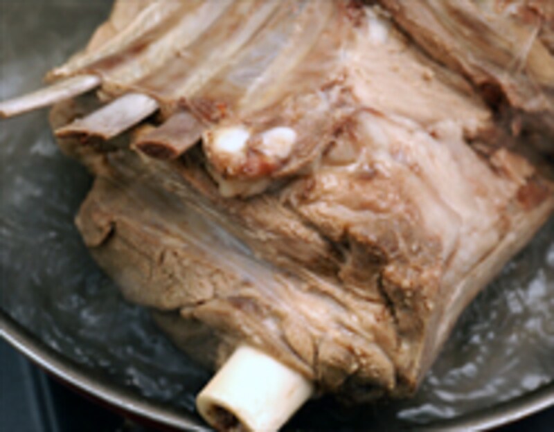 モンゴルの伝統料理チャンサンマハ