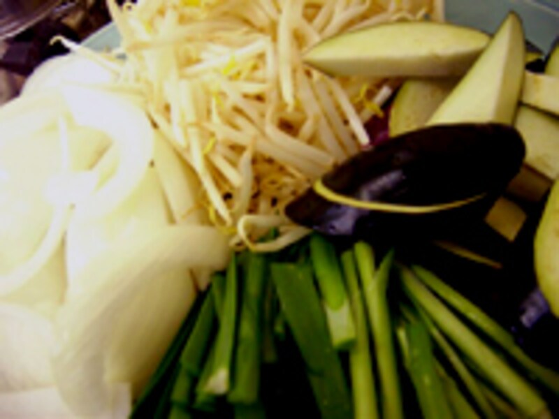 野菜とマトンをたっぷり食べるジンギスカン