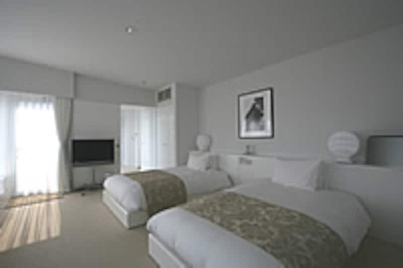 スイートルームのベッドルーム