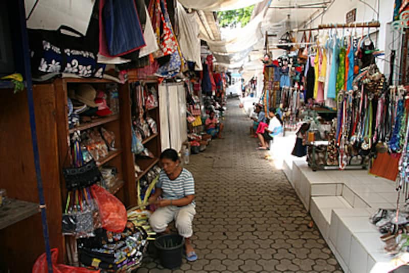 サヌールビーチマーケット