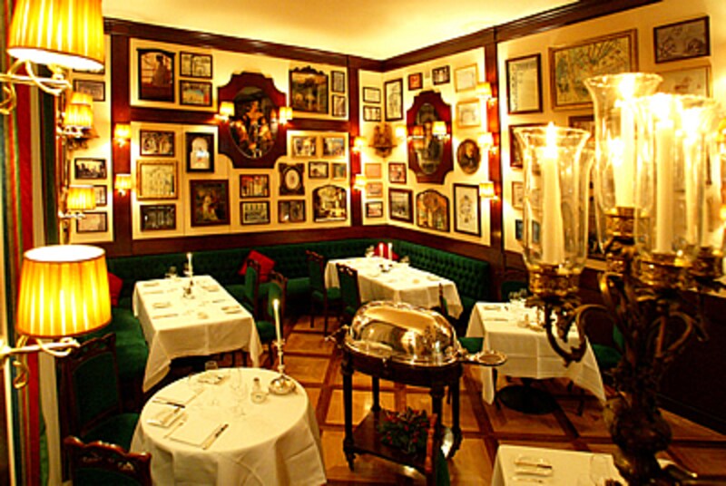 レストラン内の風景