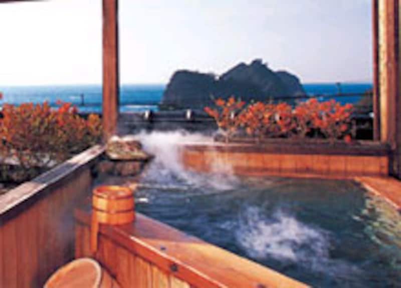 露天風呂付き客室の湯