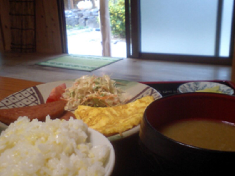 赤瓦の宿ふくぎ屋の朝食
