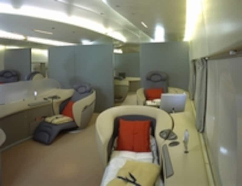 2 2 2階建て飛行機エアバスa380とは 航空券 All About 2 2 2階建て飛行機エアバスa380とは 航空券 All About