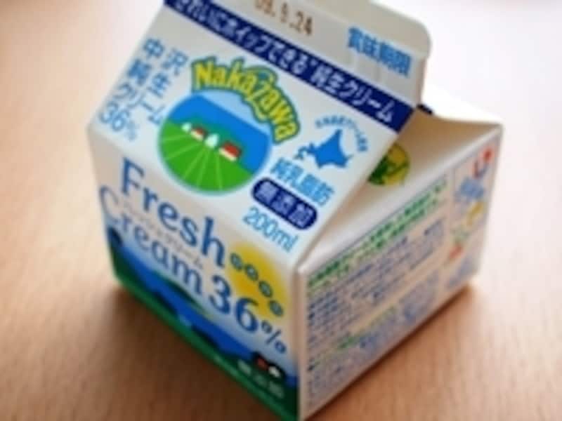 生クリームは純乳脂肪のものを選ぶ