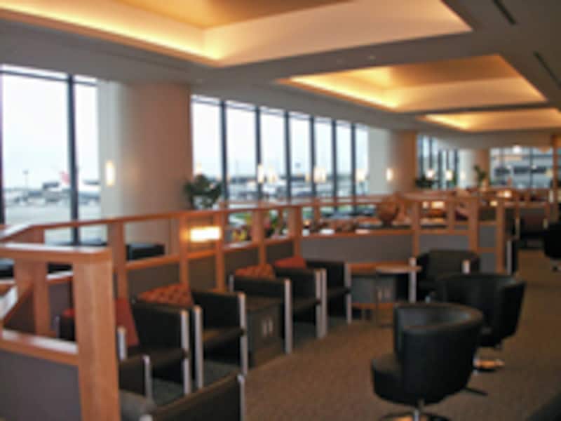 アメリカン航空「アドミラルズクラブ」