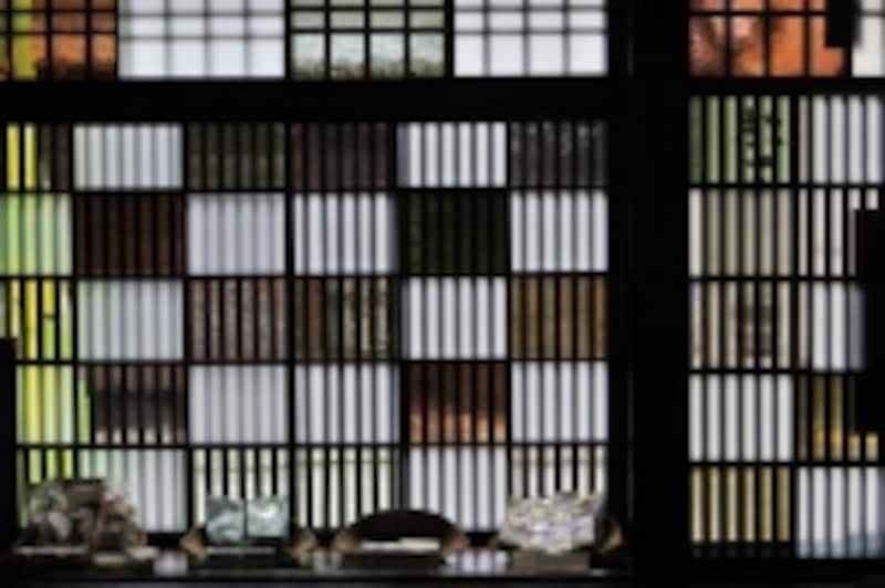 古い町家には、京都の厳しい気候を過ごしやすくするための工夫がたくさん