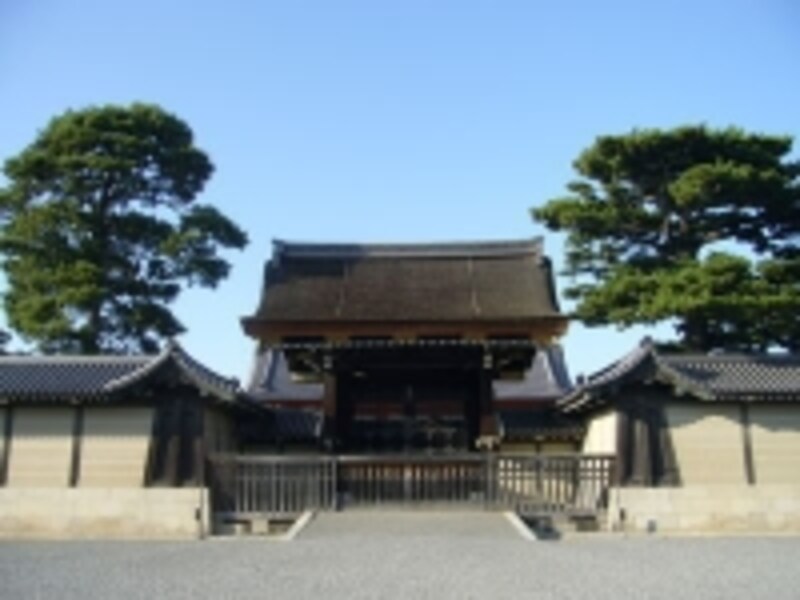 京都御所の敷地の広大さには圧倒されます