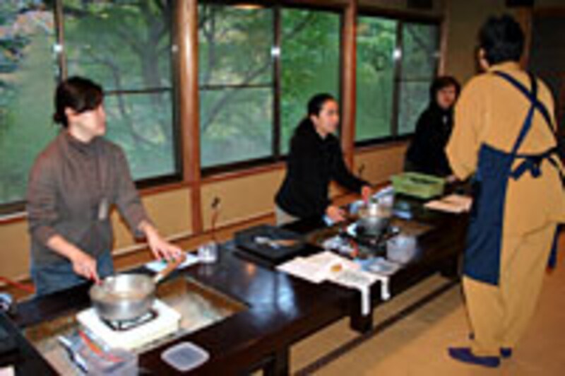 三河屋旅館（こんにゃく作り体験）